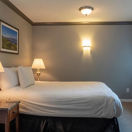 Tiki Shores Inn & Suites Penticton Luaran gambar