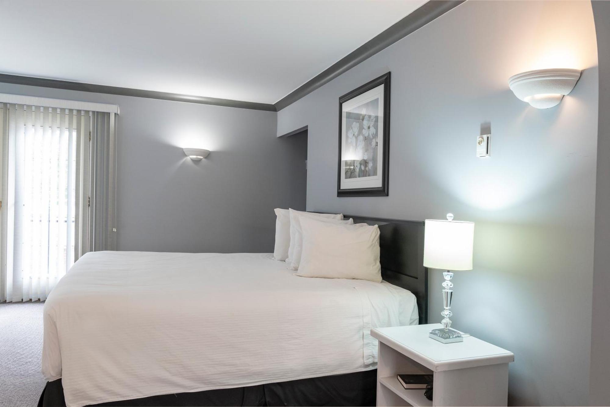 Tiki Shores Inn & Suites Penticton Luaran gambar