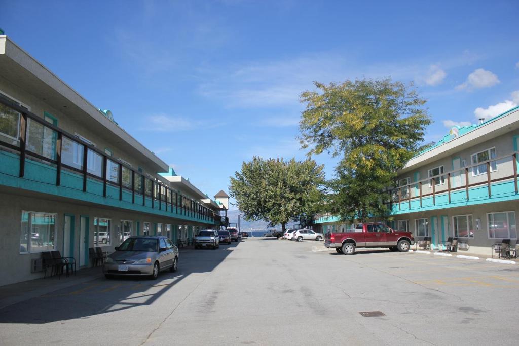 Tiki Shores Inn & Suites Penticton Luaran gambar
