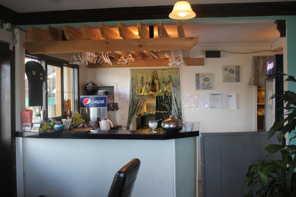 Tiki Shores Inn & Suites Penticton Luaran gambar