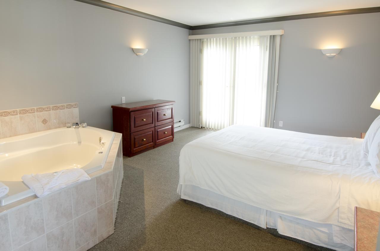 Tiki Shores Inn & Suites Penticton Luaran gambar