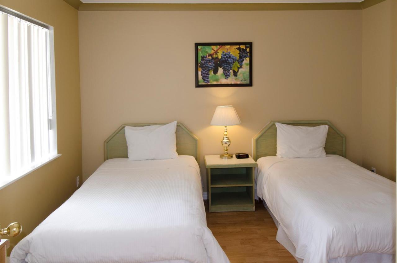 Tiki Shores Inn & Suites Penticton Luaran gambar